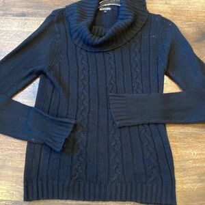 Effeci Women’s black Cowl neck sweater size large